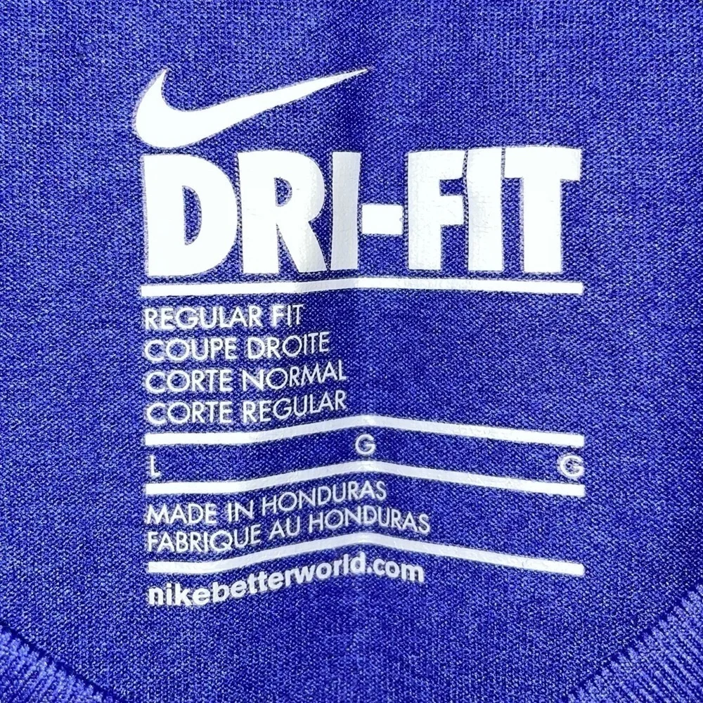 Nike Dri-Fit Shirt Short Sleeve V-Neck Pullover Athletic Workout Regular Fit Top